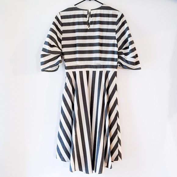 Who What Wear Flared Striped Dress Charcoal XS - Picture 3 of 7